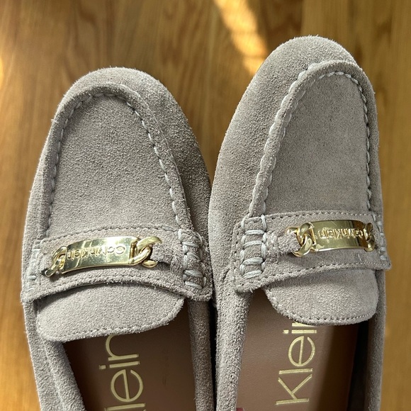 Calvin Klein Lunasi Style suede loafer. Light tan color. size 7.5 - Picture 7 of 9